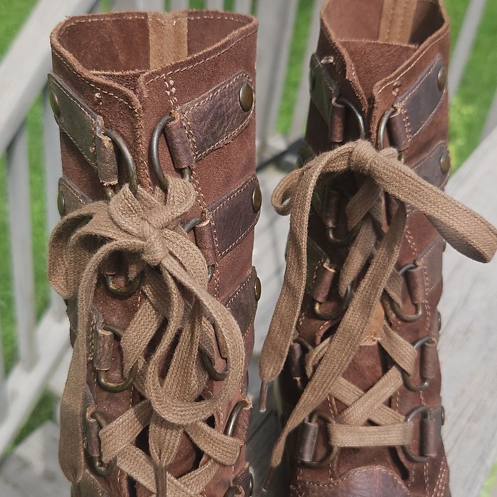 Sorel Women’s Brown Leather & Suede Lace-Up Boots Size 7 - Picture 4 of 9